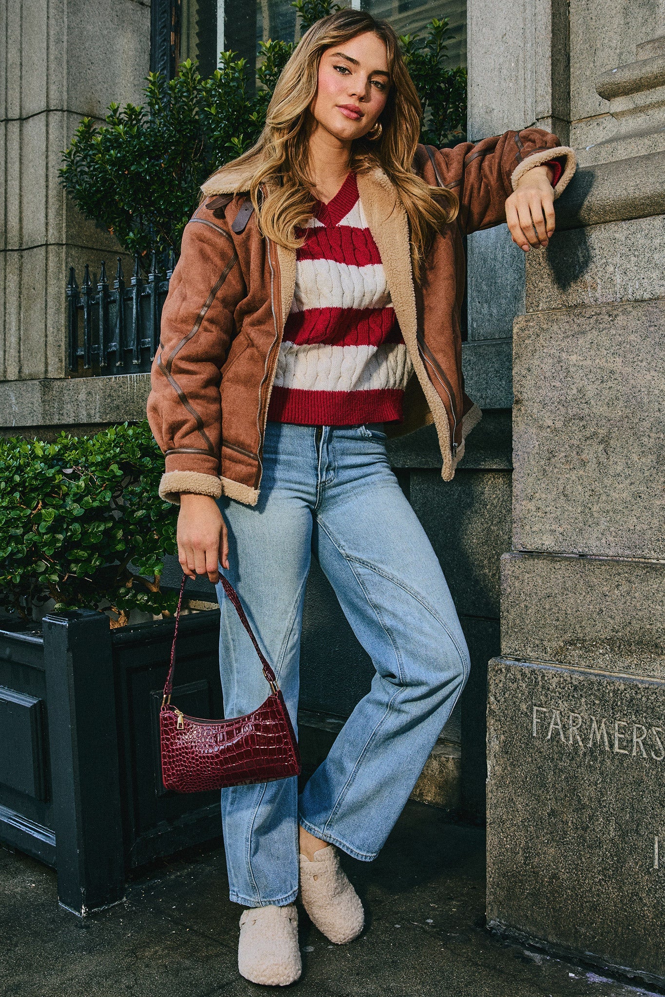 Women's Mid Rise Relaxed Rigid Straight Jeans