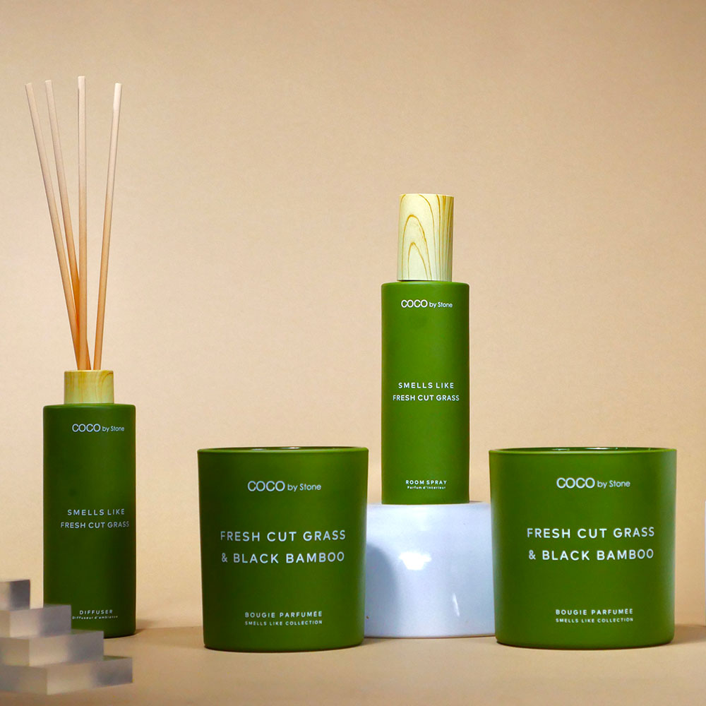 15oz Smells Like Fresh Cut Grass & Black Bamboo Candle