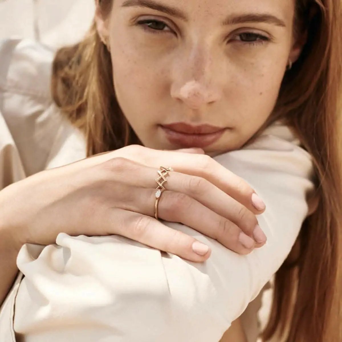 T-Shirts Trendsi just arrived - Stainless steel cutout ring - adjustable