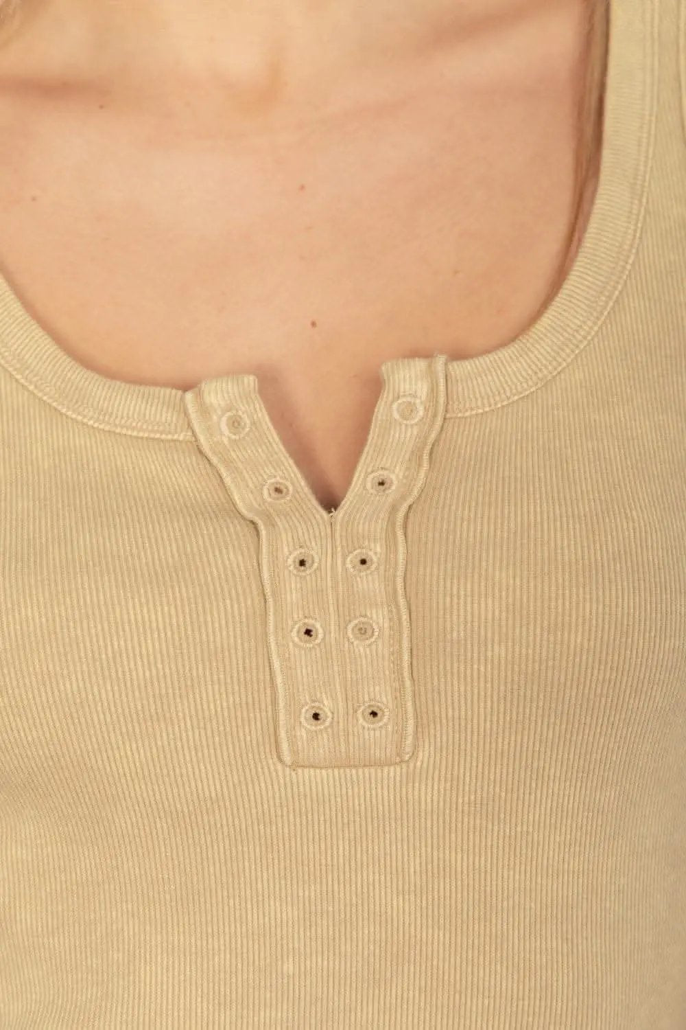 Shorts Trendsi Ribbed Tank Women's Casual Wear Basic Tank Top Stylish Placket Detail