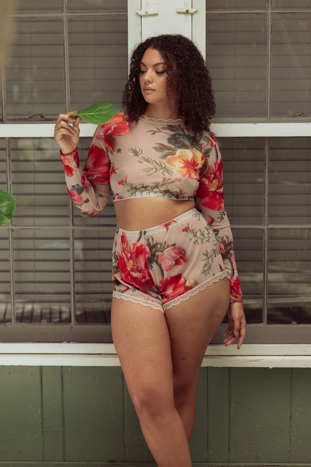 KILO BRAVA MESH COLLECTION- LONG SLEEVE CROP TOP