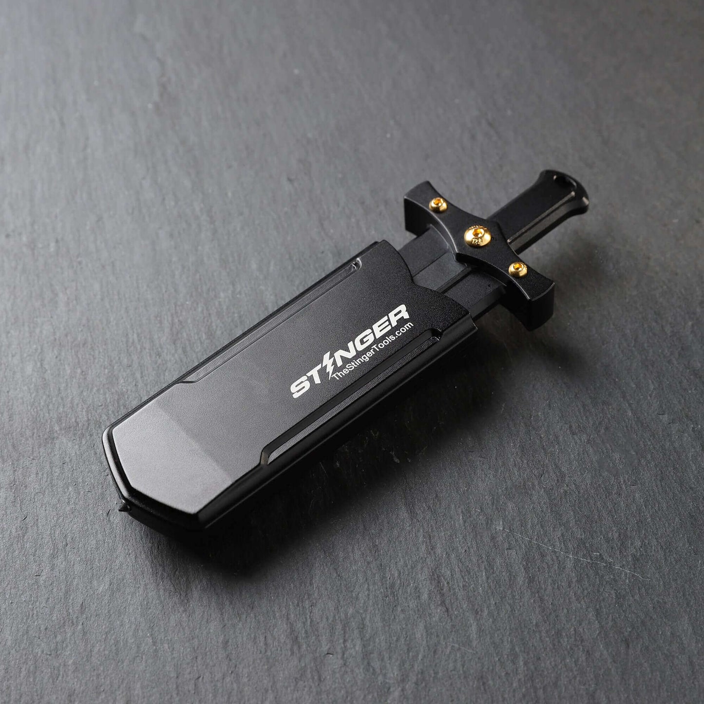 Stinger Buster Blade with P01 Serrated Utility Blade