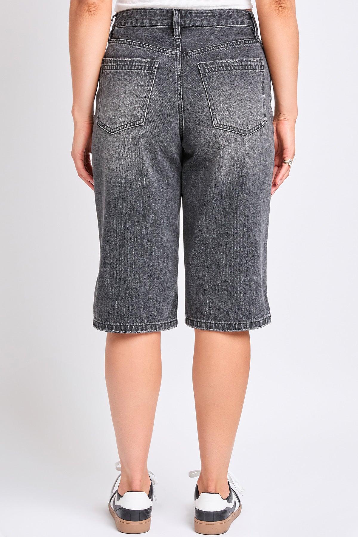 Women's Relaxed Fit Wide Leg Jorts