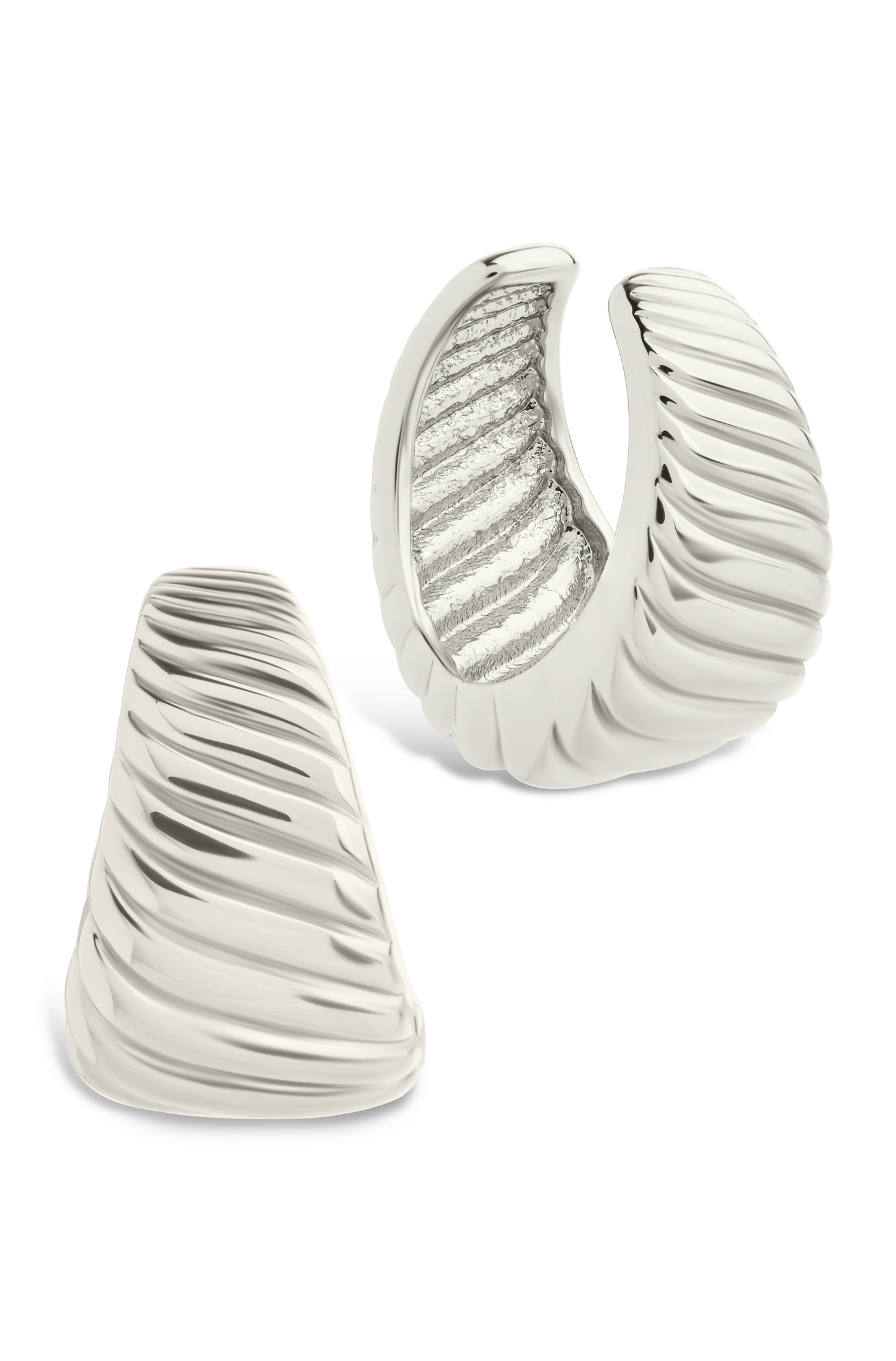 Beth Twisted Croissant Ear Cuff