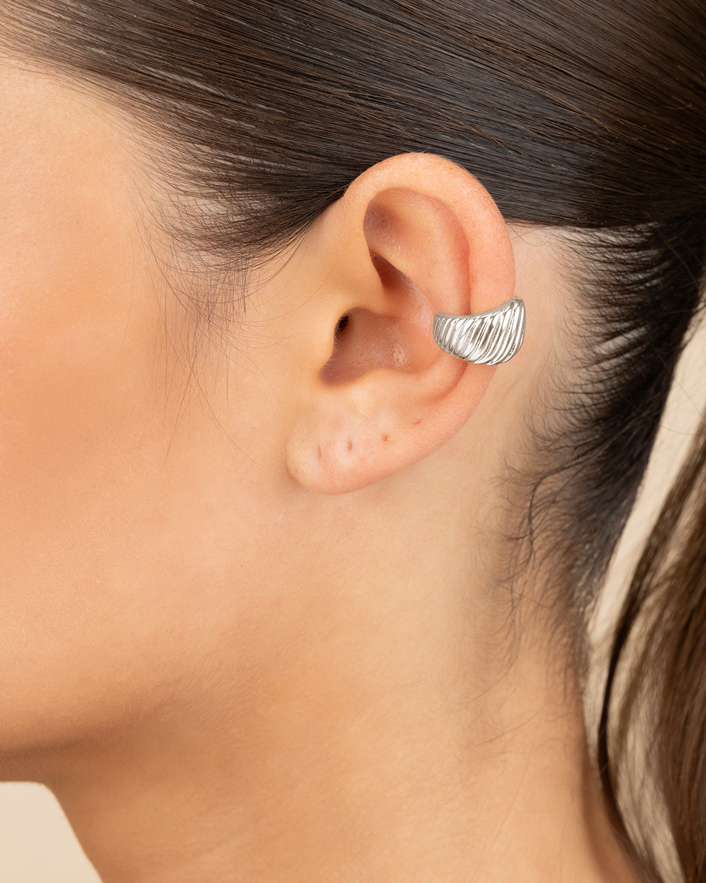 Beth Twisted Croissant Ear Cuff