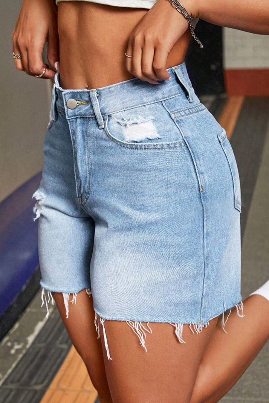 Stylish slight stretch raw hem all-match ripped denim shorts