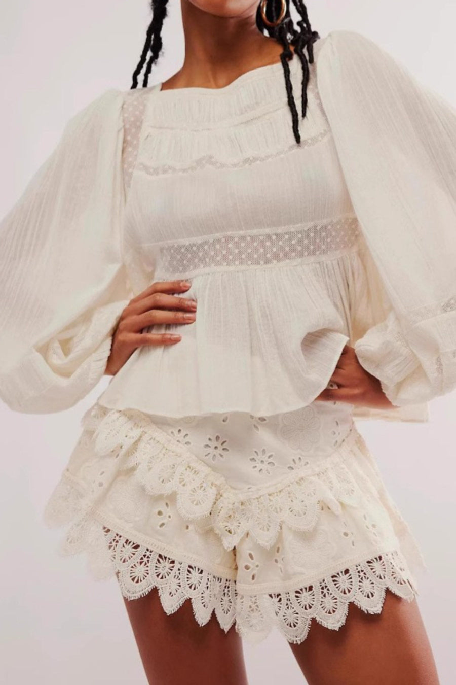 Stylish non-stretch breathable lace high waist shorts (only shorts)