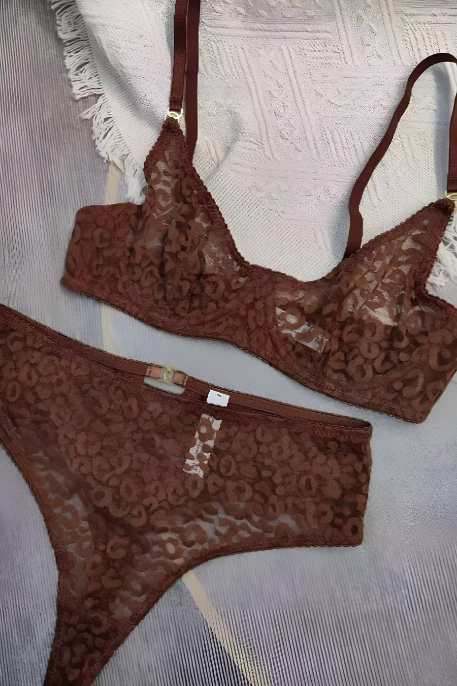 Sexy slight stretch lace see-through with underwire two-piece set