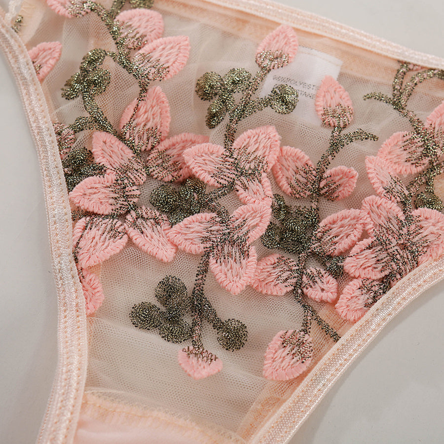 Slight stretch flower brunch embroidery with underwire two-piece set