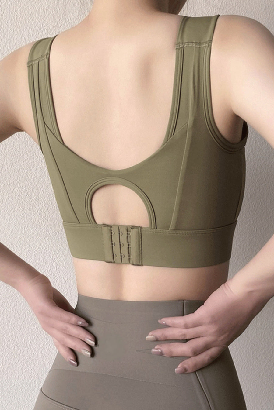 Sports high stretch 3 colors padded velcro yoga vest(size run small)