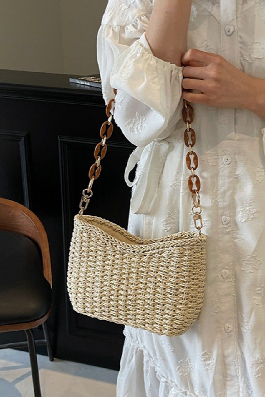 Stylish new weave straw beach zip-up shoulder bag