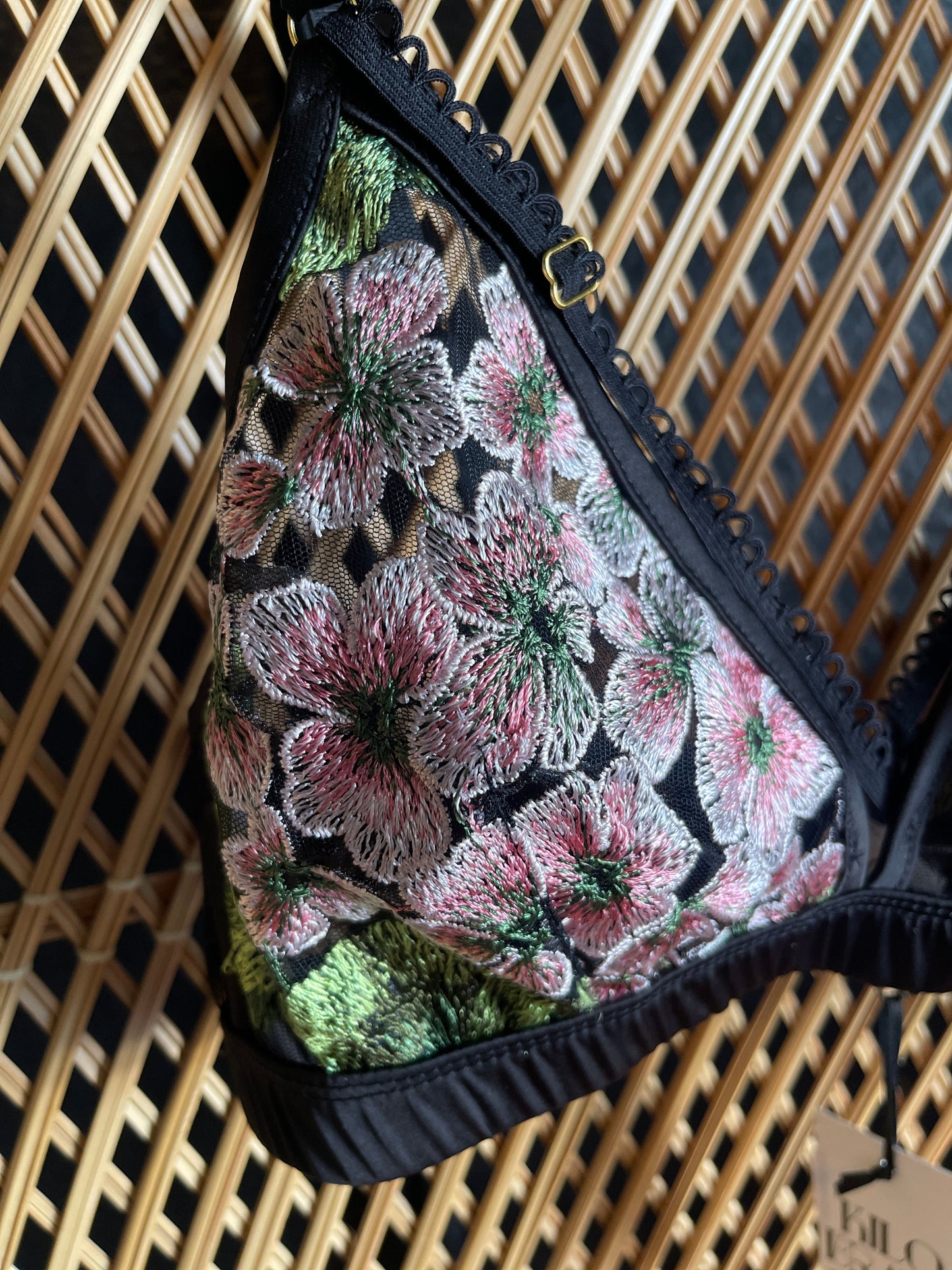 KILO BRAVA HYDRANGEA NIGHT - V-NECK BRALETTE