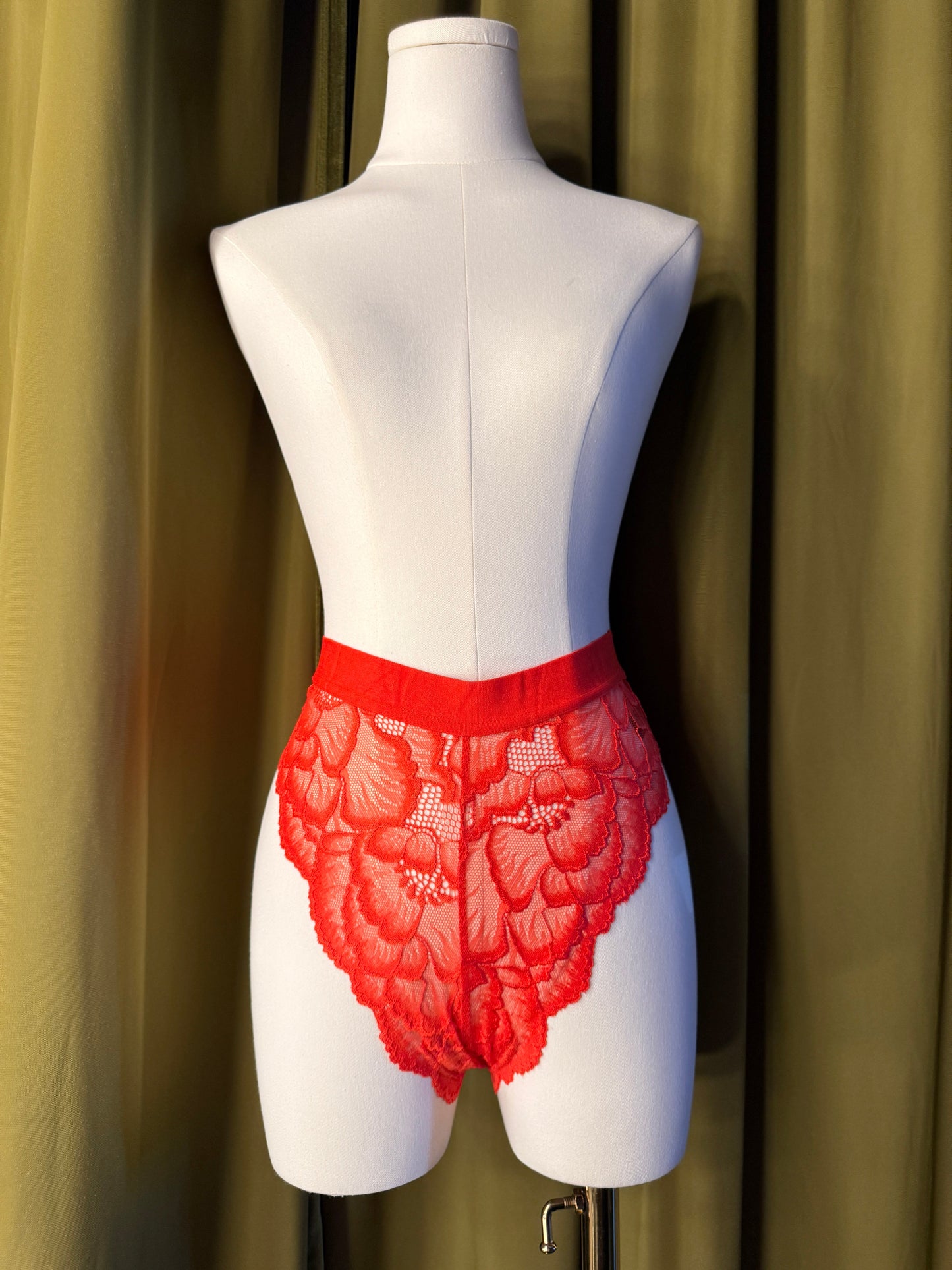 KILO BRAVA THE LACE COLLECTION - HIGH LEG BIKINI