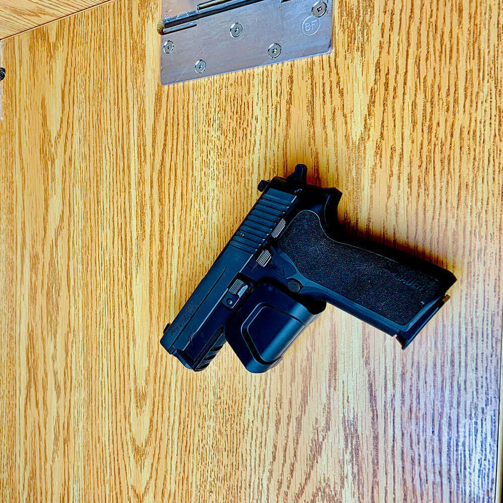 Stinger Magnetic Gun Mount (M1) w/ Safety Trigger Guard Protection