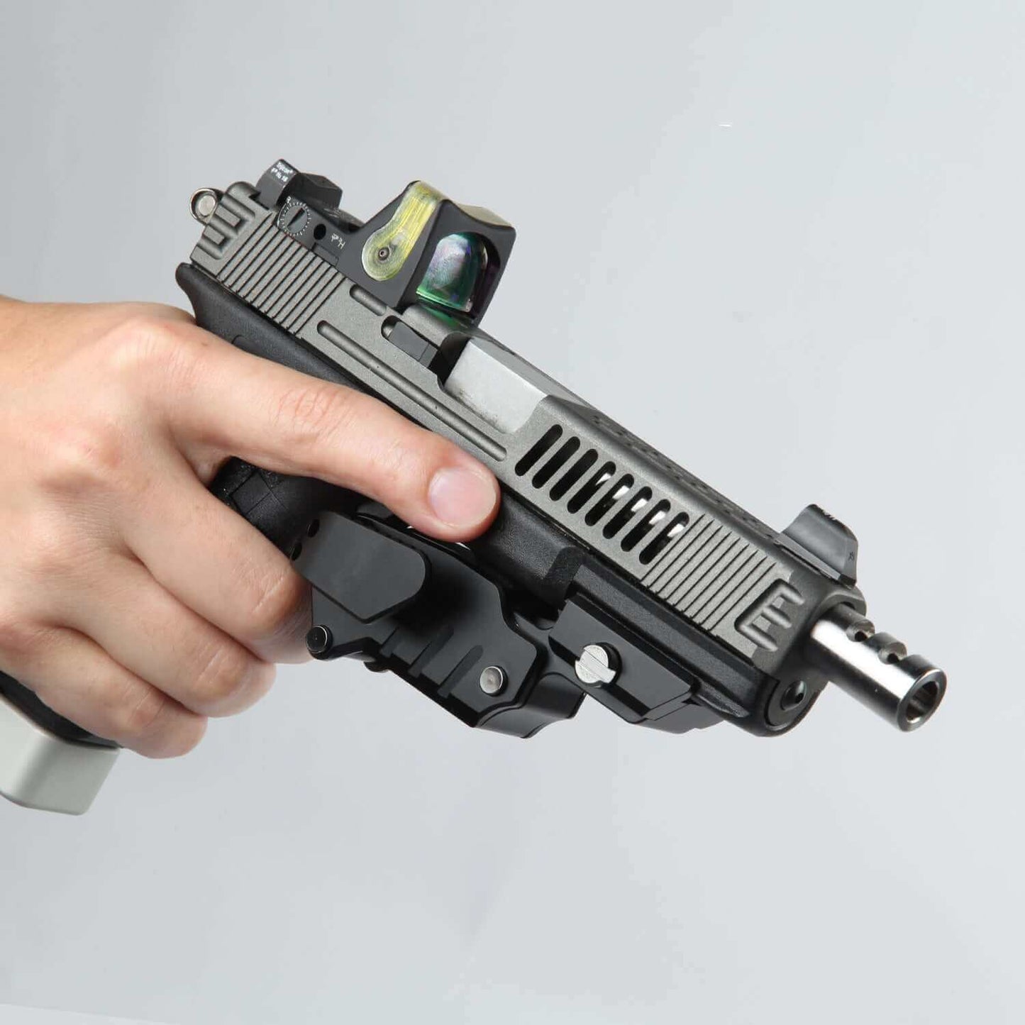 Stinger Concealment System: Trigger Guard Protection Cover, Belt Clip Minimalist Holster (Aluminum Body)