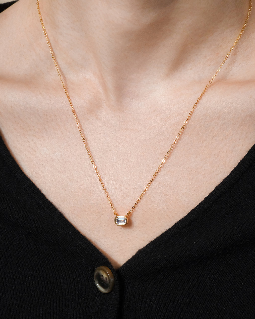 Sterling Silver Emerald Bezel Set Pendant