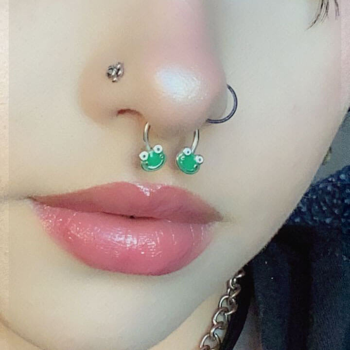 Smiling Green Frog Horseshoe Septum Ring