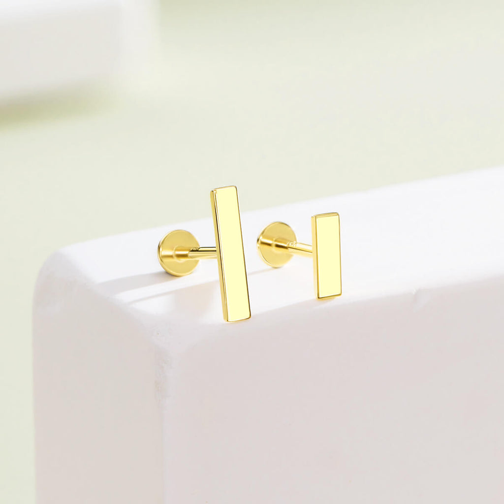 14K Gold Long Bar Threadless Cartilage Earring