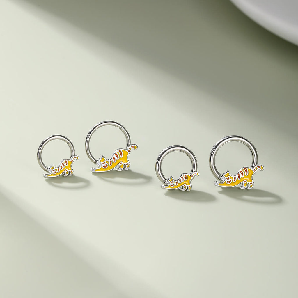 Oufer X Roly Stretching Cat Hinged Segment Septum Ring