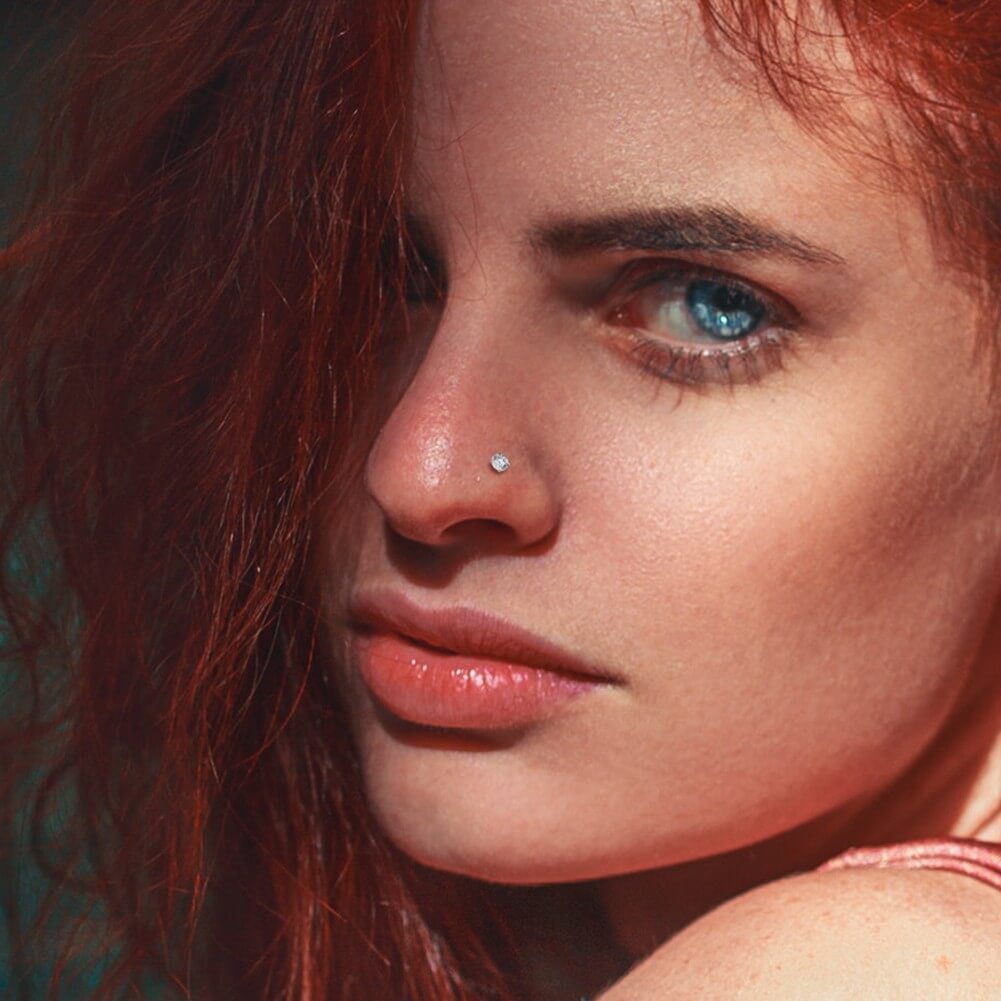 Titanium CZ Threadless Screw Nose Stud