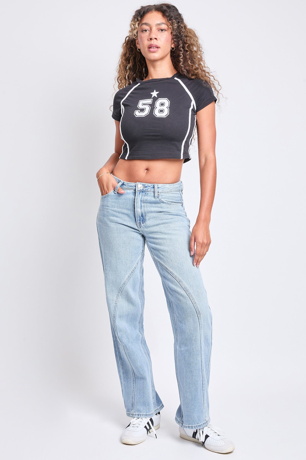 Women's Mid Rise Relaxed Rigid Straight  Jeans