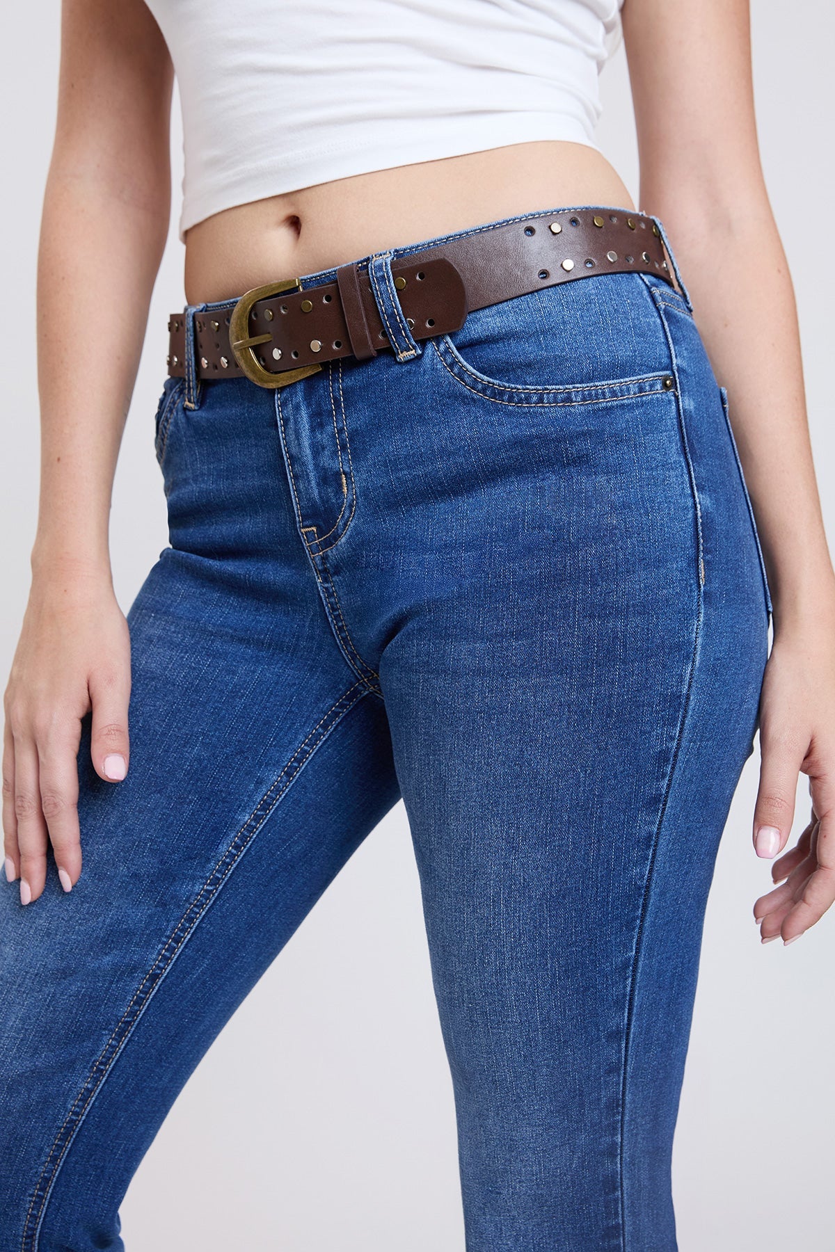Women's Mid Rise Belted Bootcut Jeans