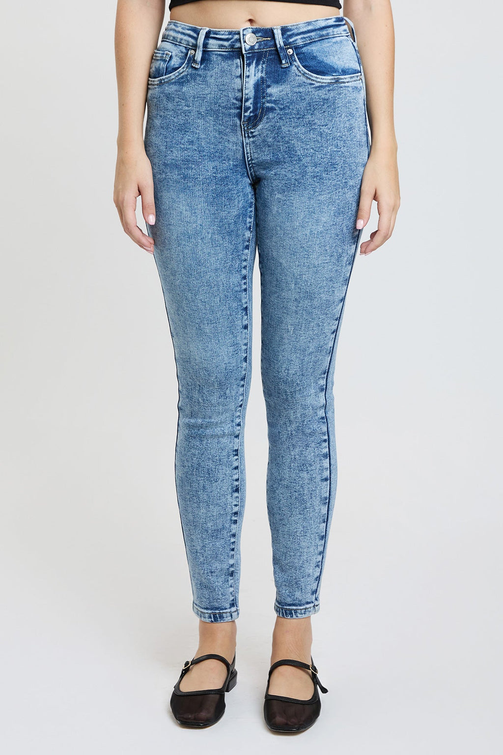 Women's Essential Skinny Jeans