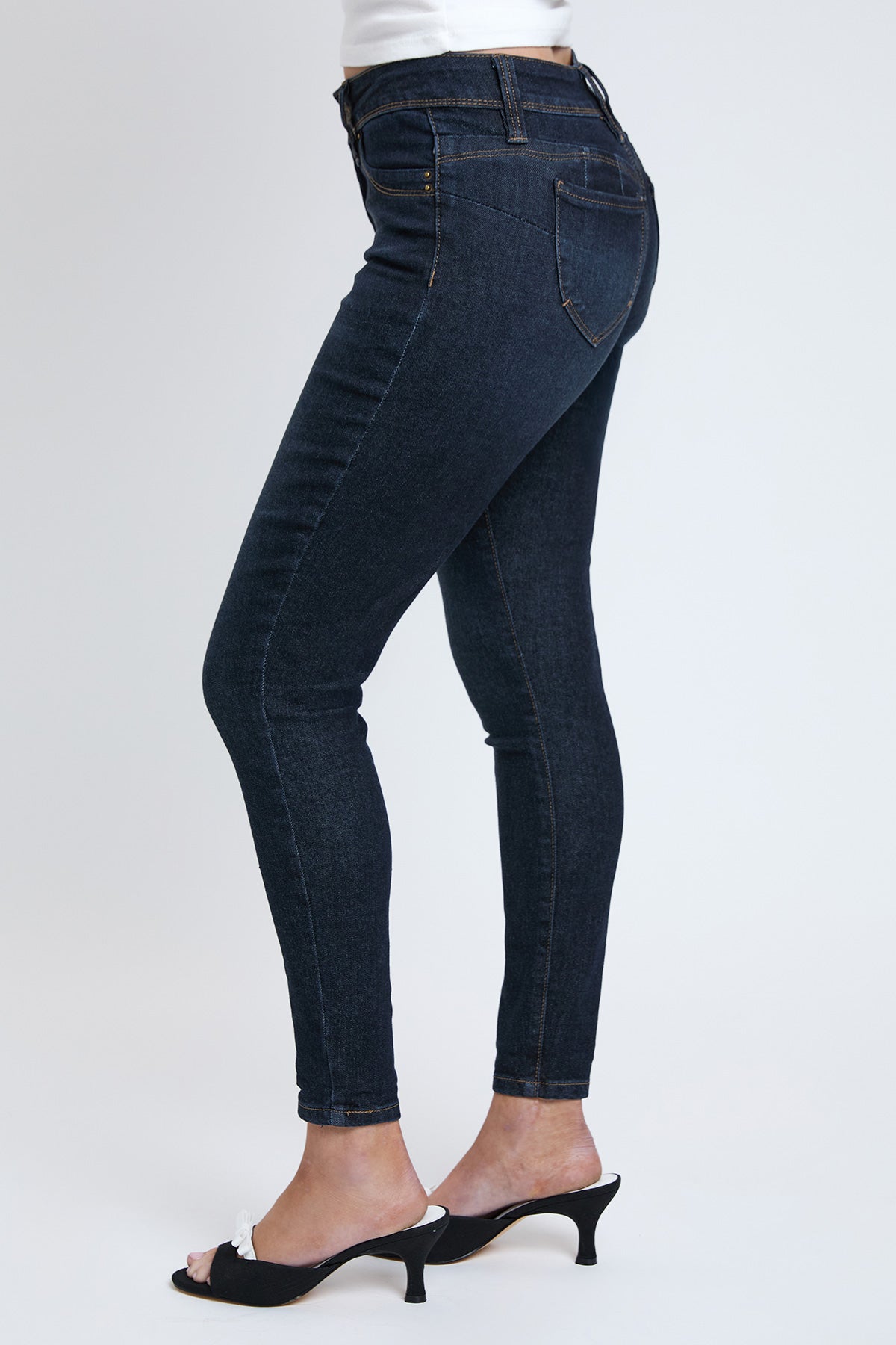 Women's Sustainable WannaBettaButt Skinny Jeans