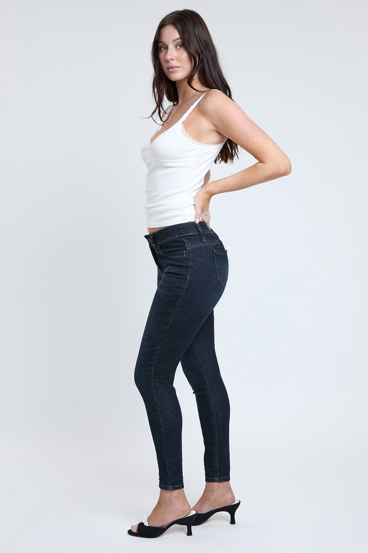 Women's Sustainable WannaBettaButt Skinny Jeans