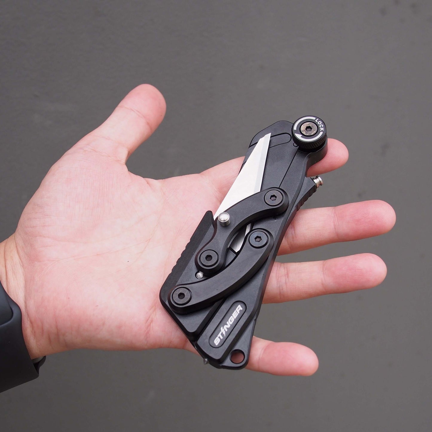 Stinger Olfa Evolution Blade with Leather Pouch, Folding Pocket Knife, Utility Knife - Matte Black