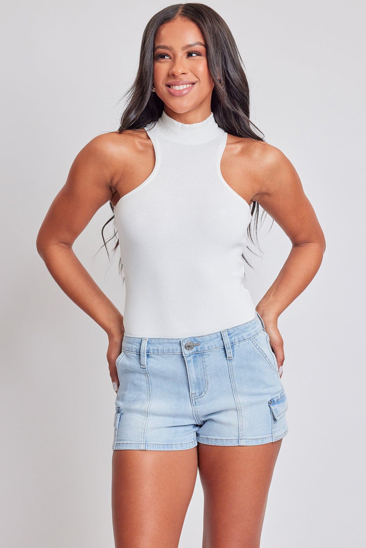 Women's Mid Rise Cargo Shorts