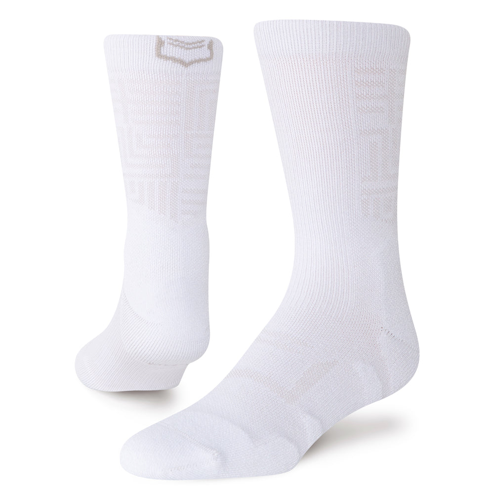 Socks for running featuring active compression support