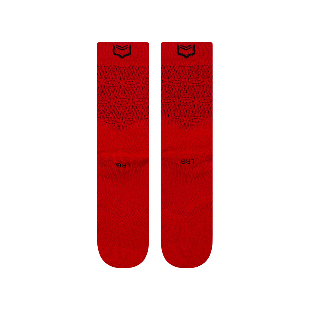 Socks for running featuring active compression support