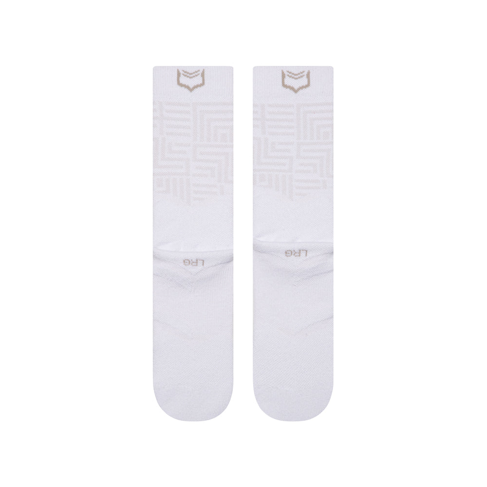 Socks for running featuring active compression support