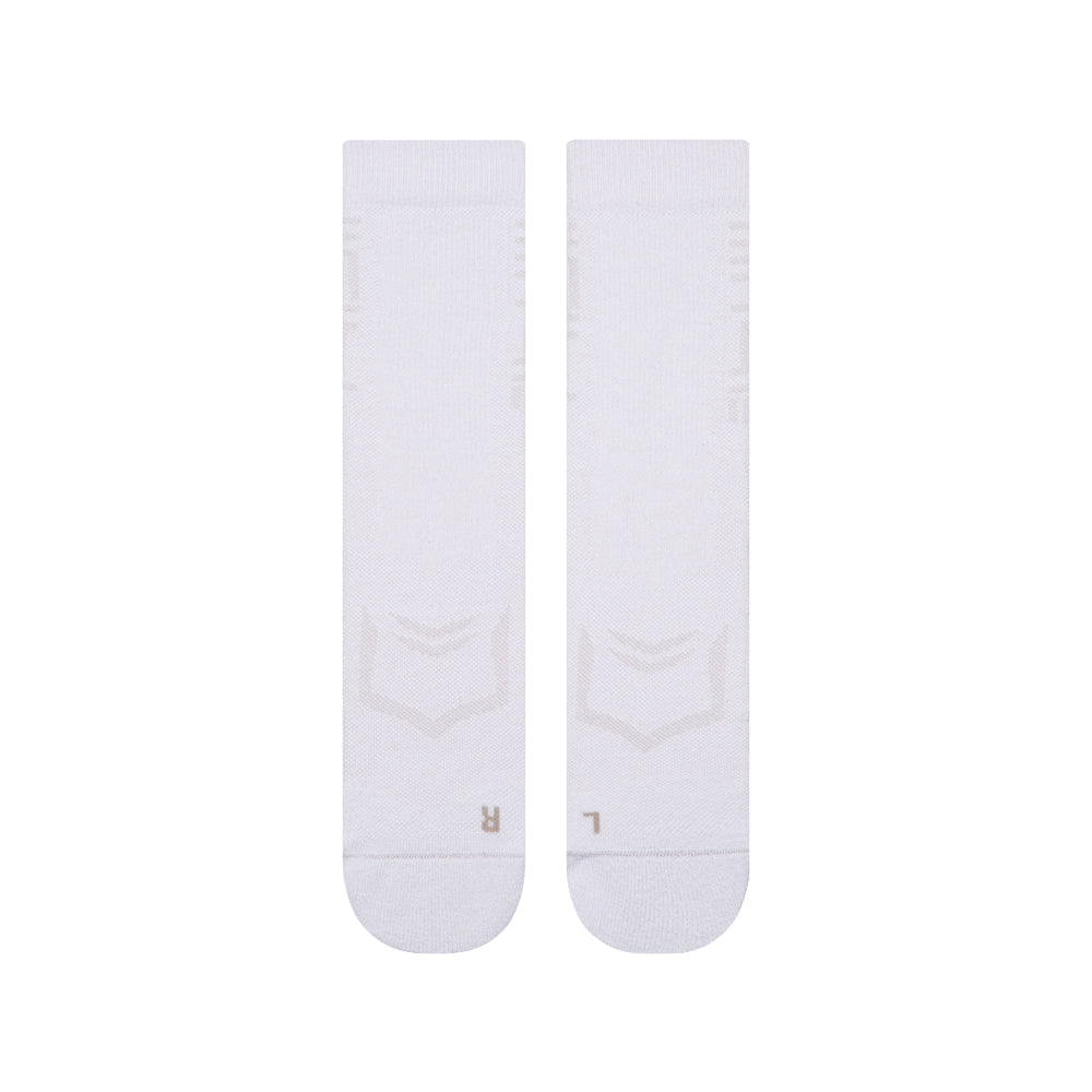 Socks for running featuring active compression support