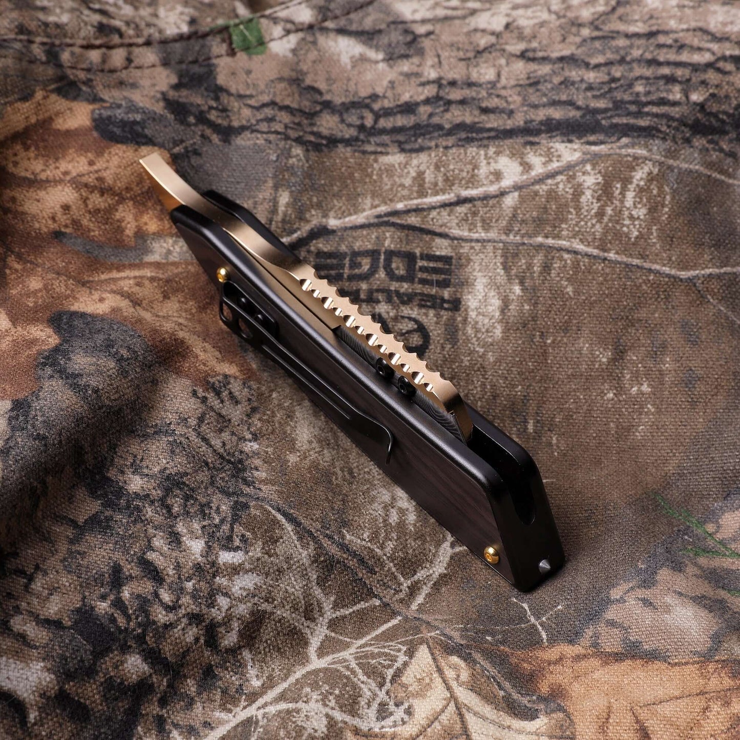 Stinger Brass Edition Vintage Straight Razor Style Utility Blade (Limited Edition)