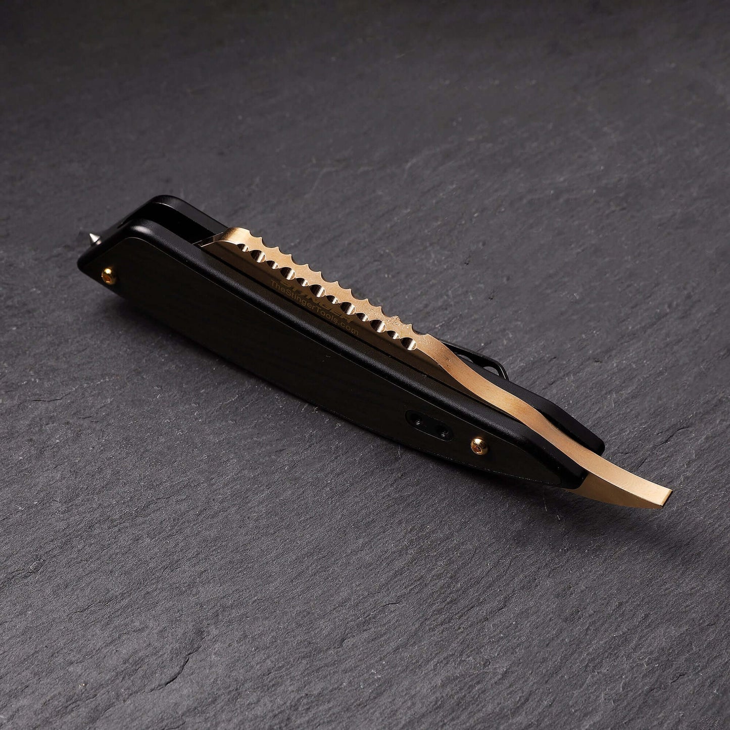 Stinger Brass Edition Vintage Straight Razor Style Utility Blade (Limited Edition)