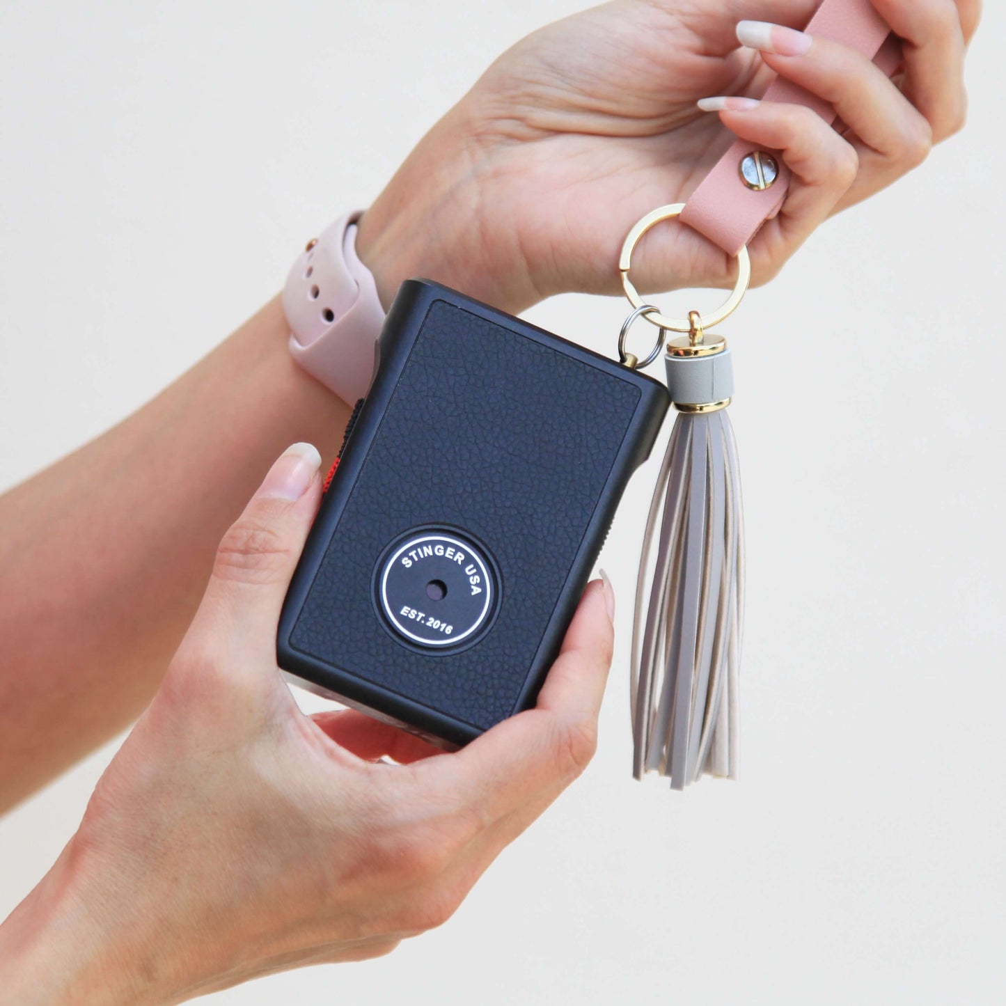 Stinger Aluminum Minimalist Wallet, Card Holder, Safety Wallet with Personal Alarm ( Leather Black )