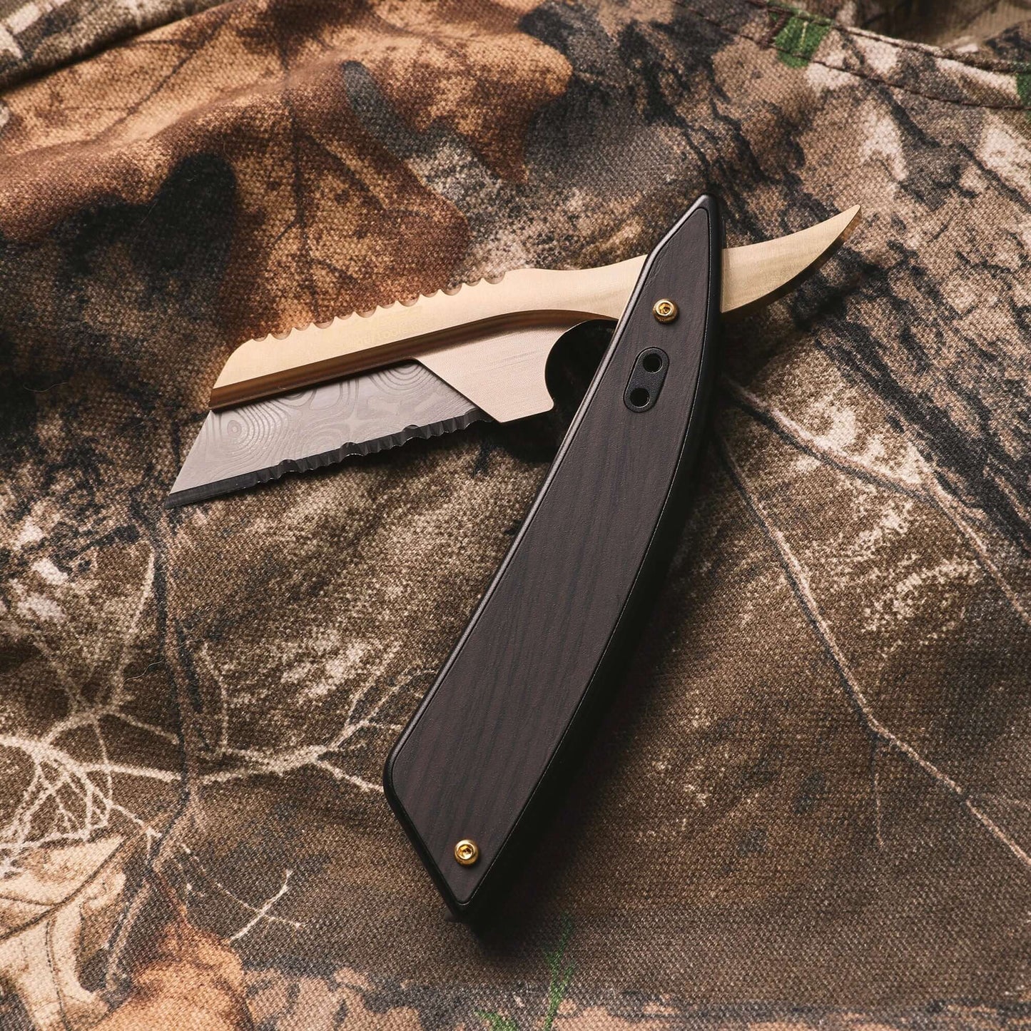 Stinger Brass Edition Vintage Straight Razor Style Utility Blade (Limited Edition)