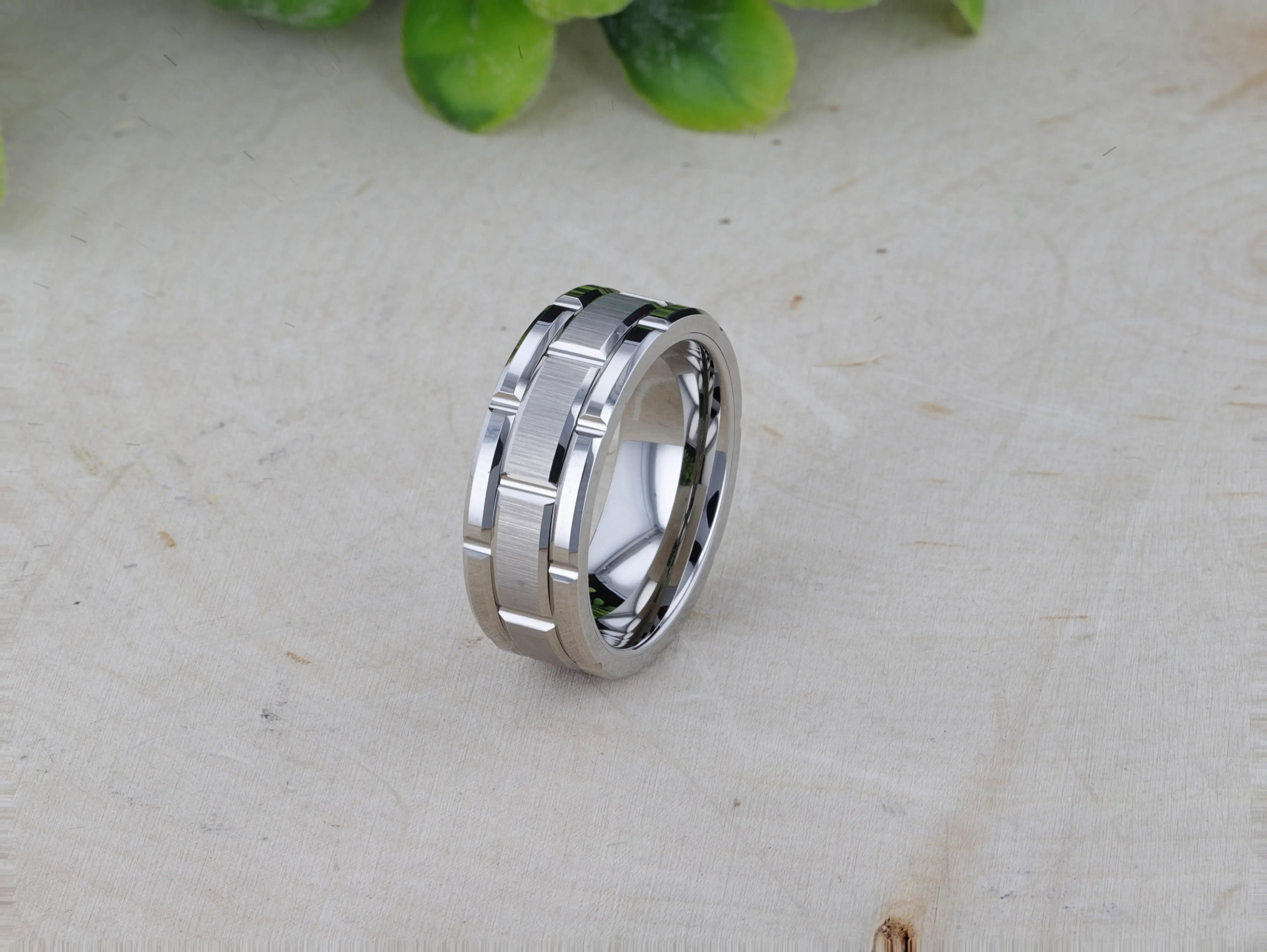 WARWICK Beveled Tungsten Carbide Wedding Band with Brush Finished Center and Alternating Grooves - 8mm