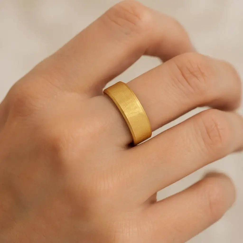 MUSE Flat Gold-Plated Titanium Ring with Beveled Edges and Meteorite Pattern, 8mm