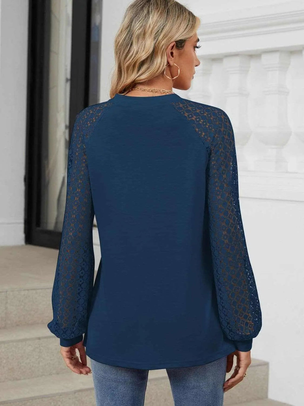 T-Shirts Trendsi Lace long sleeve top in black