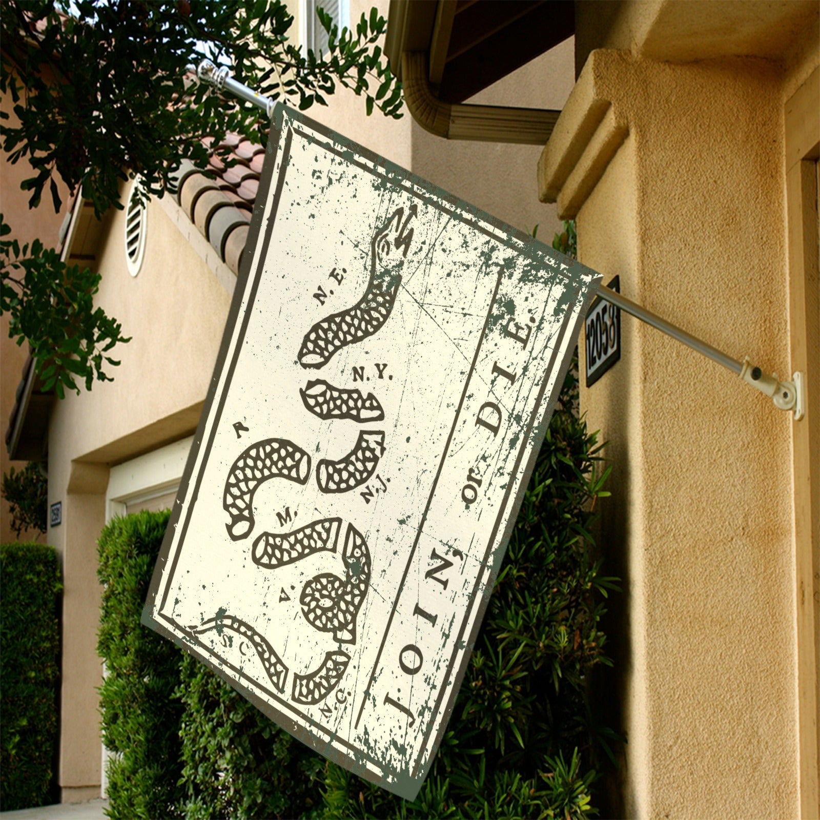 Join or Die Vintage Flag (Two-Sided)