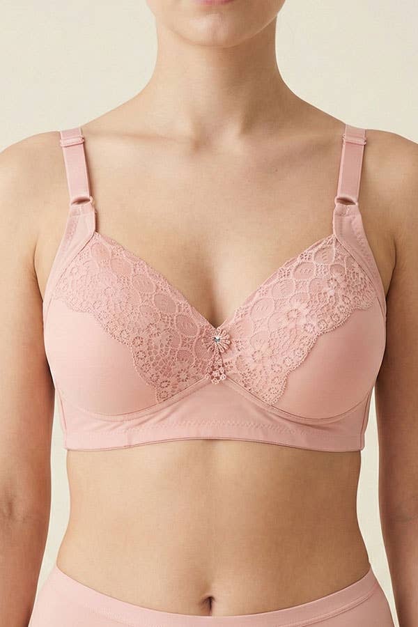 Youmita lace full coverage bra in Evening Sand – front close‑up