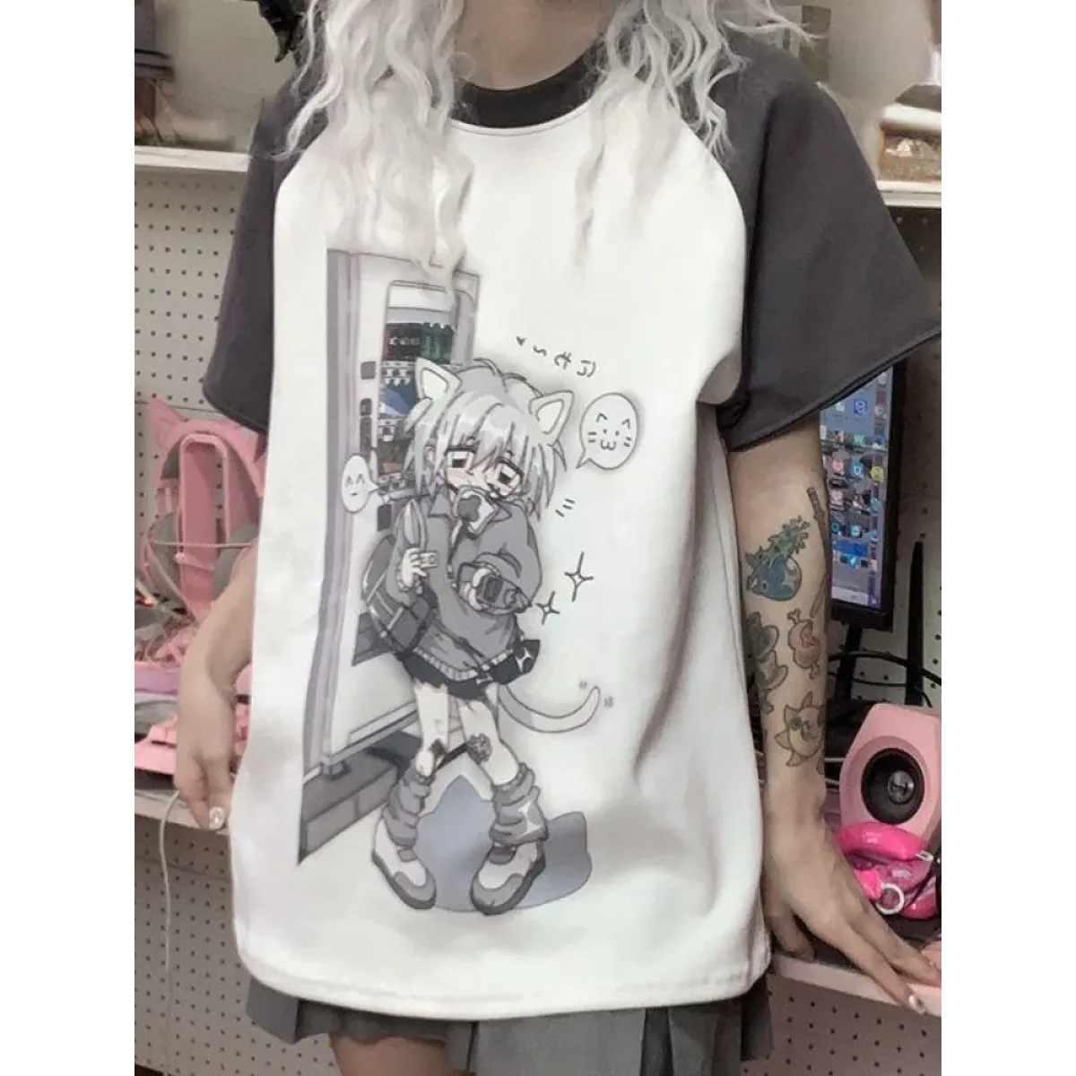 Dreamy Detachable Sleeve Tee – Kawaii Cat & Anime Harajuku Style Top