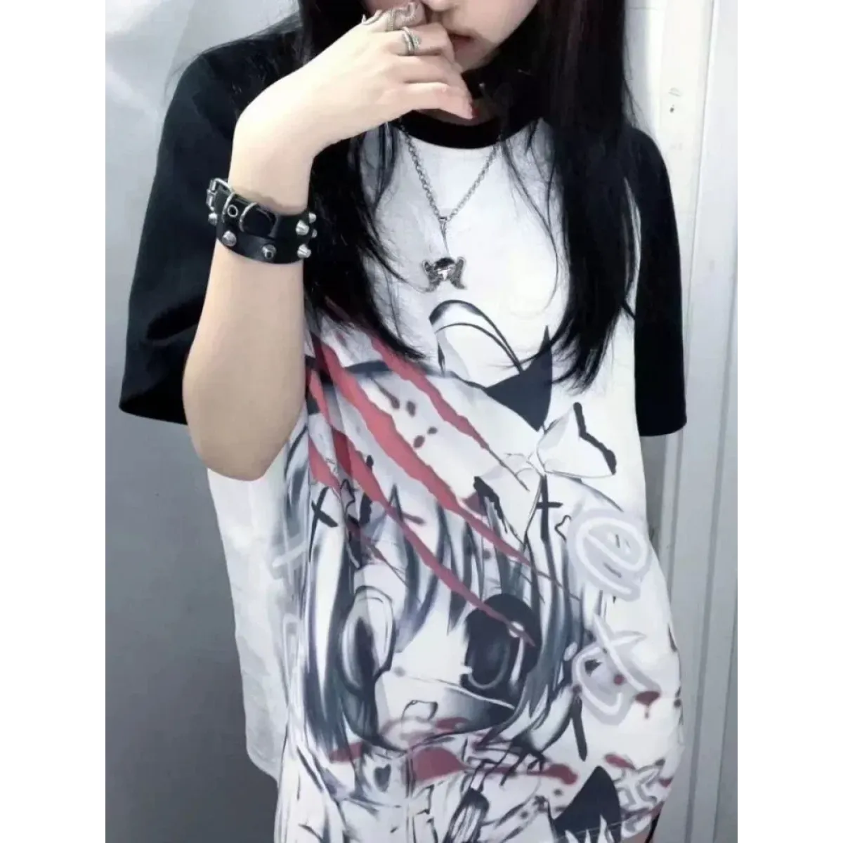 Black & White Gothic Anime T-Shirt – Harajuku Y2K Graphic Top