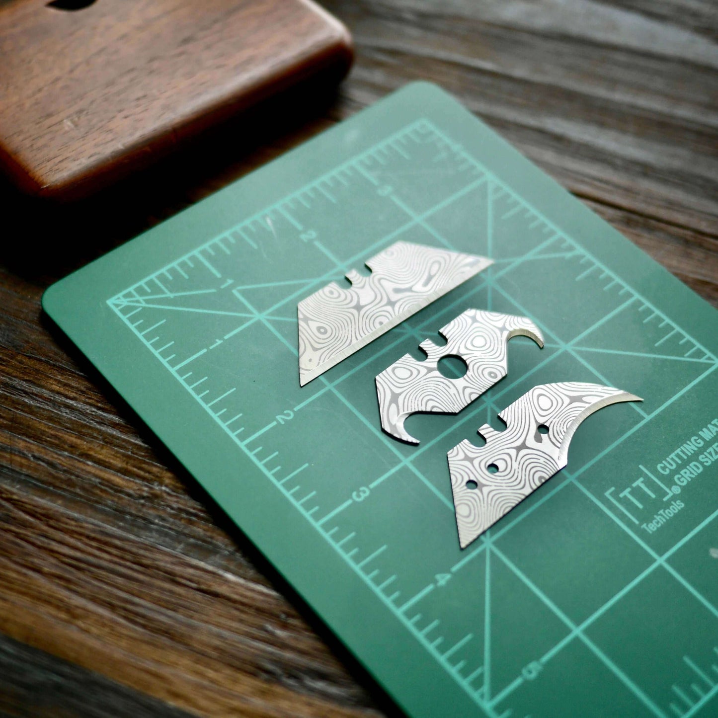 Stinger Laser Engraved Utility Razor Blades, Utility Knife Blades Replacement - Damascus Style