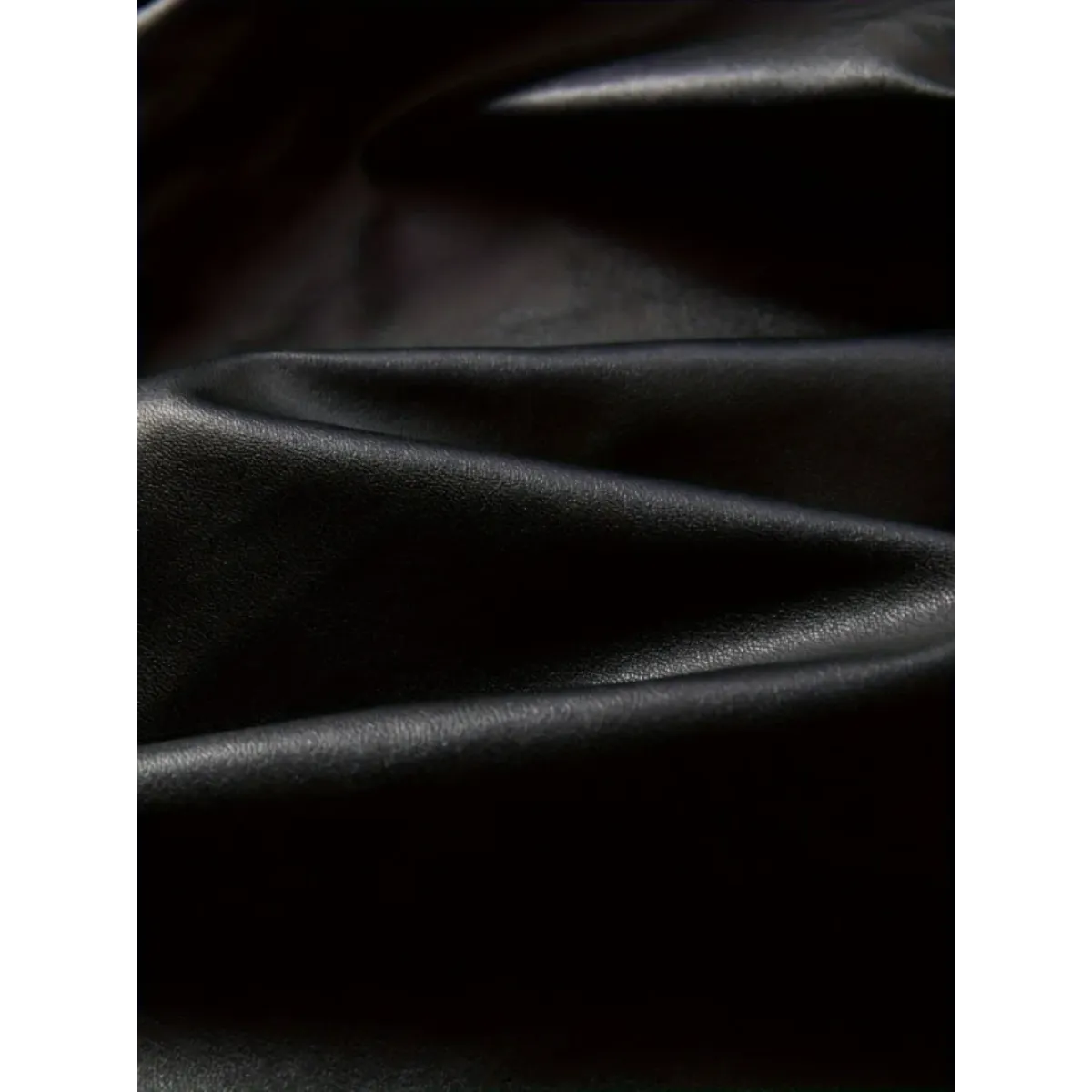 Misa Amane Gothic Cosplay Costume – Dress with Lace & Accessories