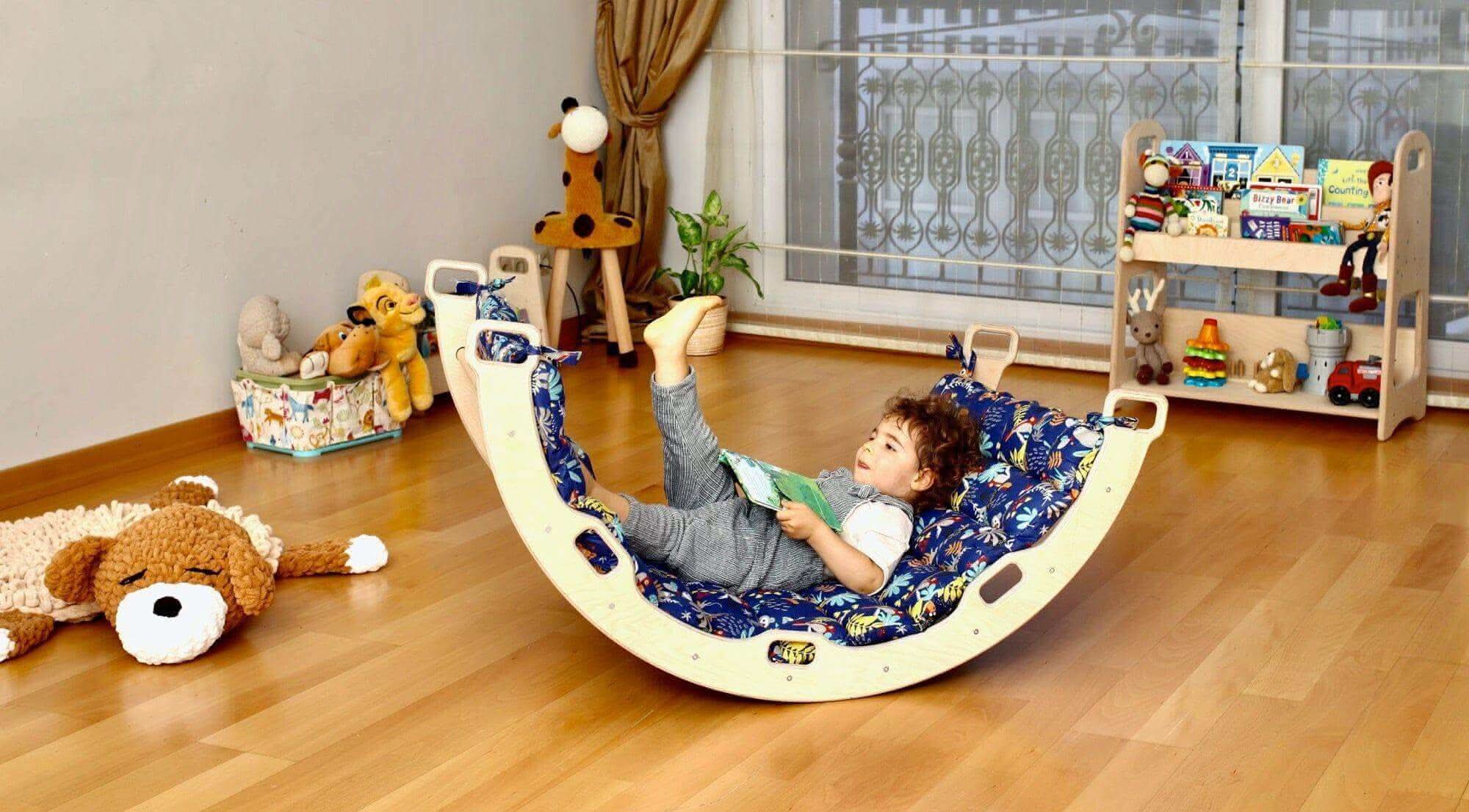 Climbing Arch / Rocker with Forest Pattern Pillow