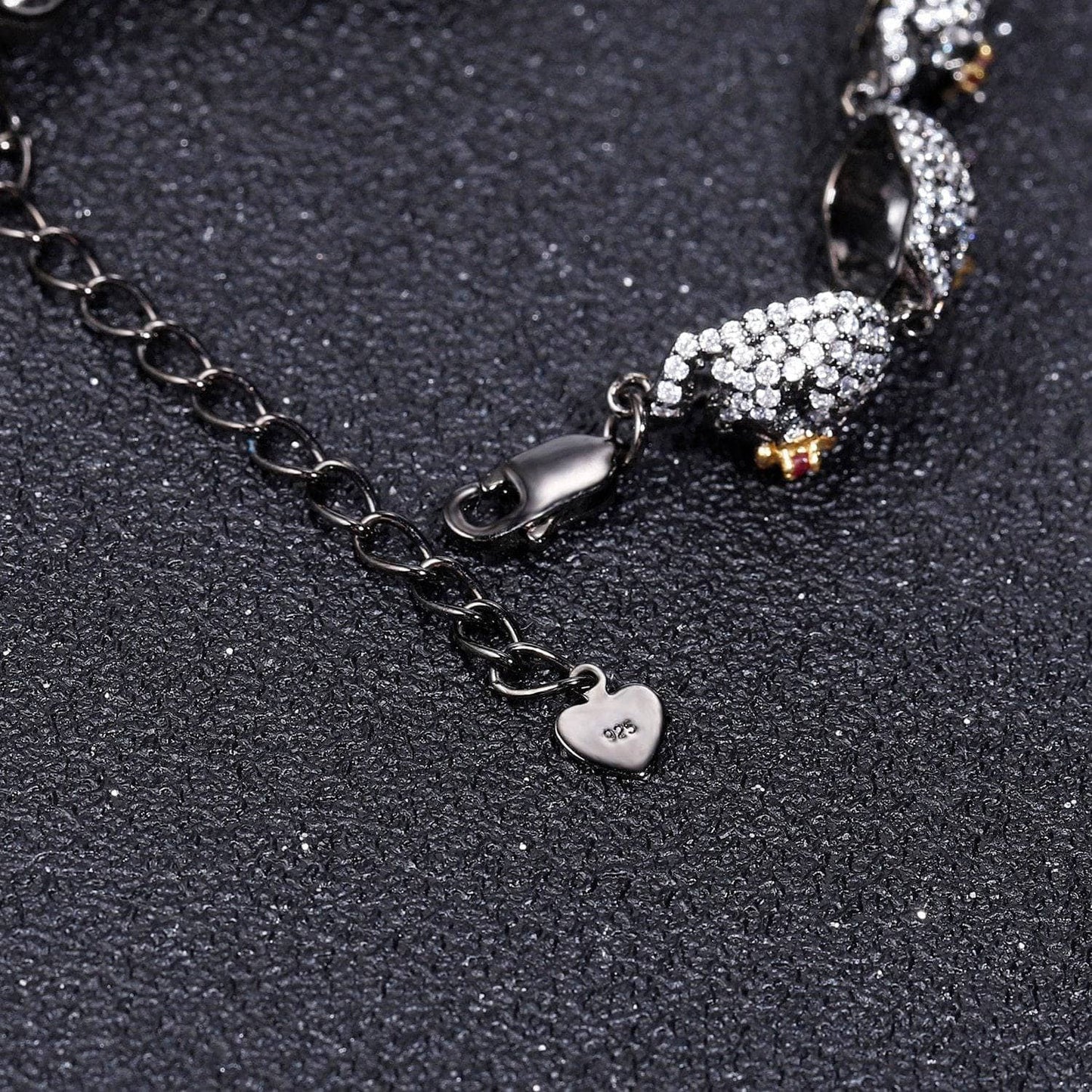 Shiny Gothic Skull Bracelet